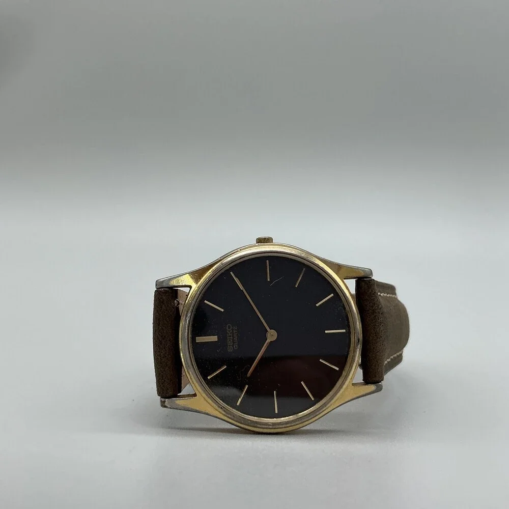 Vintage Seiko Mens Watch 32mm Black Dial Gold Tone Leather 5Y30-7A71 New Battery